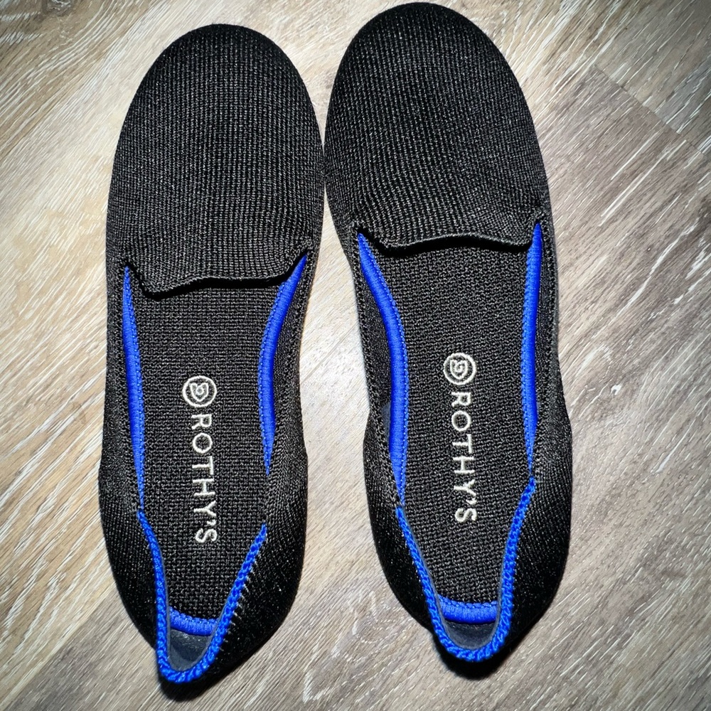 Girls Black Rothy’s Loafers Size 1